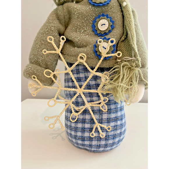 Vintage Blue, White & Green Fabric Snowmen Set With Glitter Snowflake - Picture 5 of 10